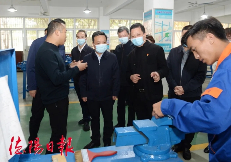 搶抓機遇 乘勢而上 全力推動職業教育內涵式高質量發展_副本.jpg